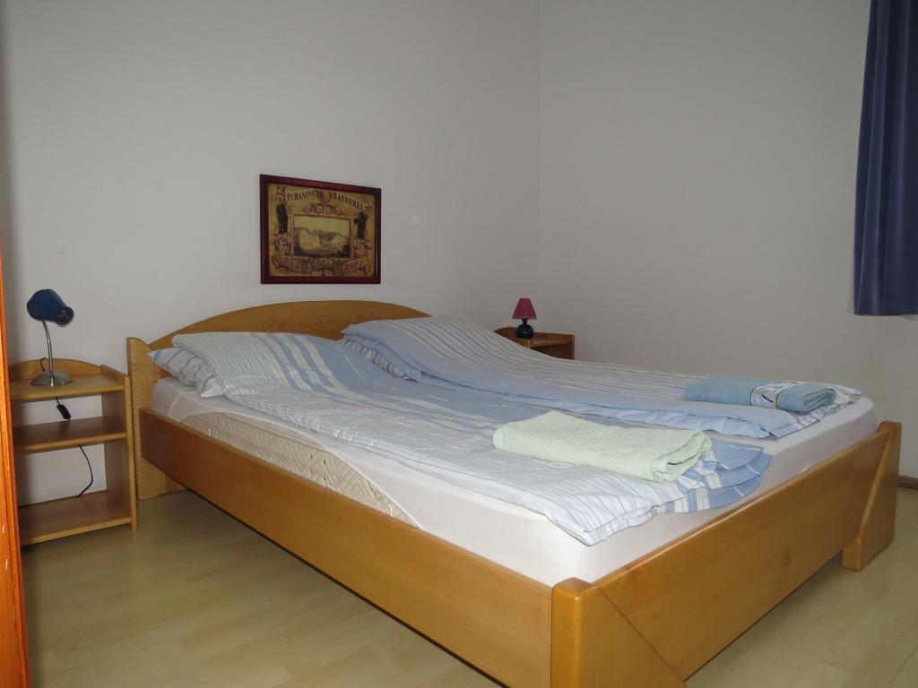Rezkakas Fogado Bed & Breakfast Zirc Eksteriør bilde